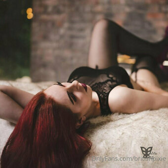 britishpixie Nude Leaks Photo 21