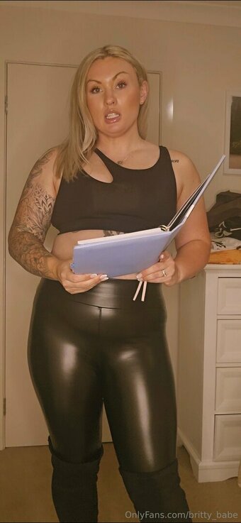 britty_babe Nude Leaks Photo 1