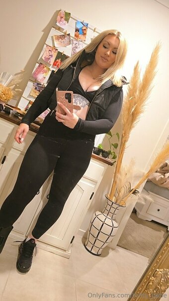 britty_babe Nude Leaks Photo 6