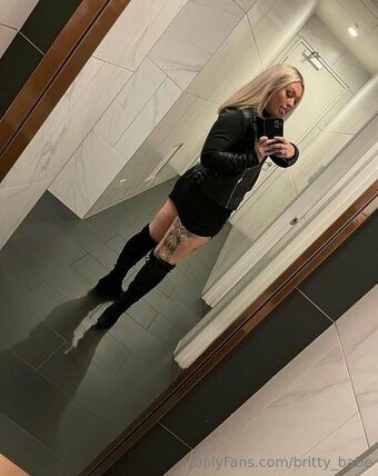 britty_babe Nude Leaks Photo 15