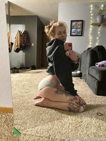 brittymae Nude Leaks Photo 15