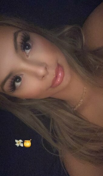 bronitiamonica / Bronitia / https: Nude Leaks OnlyFans Photo 3