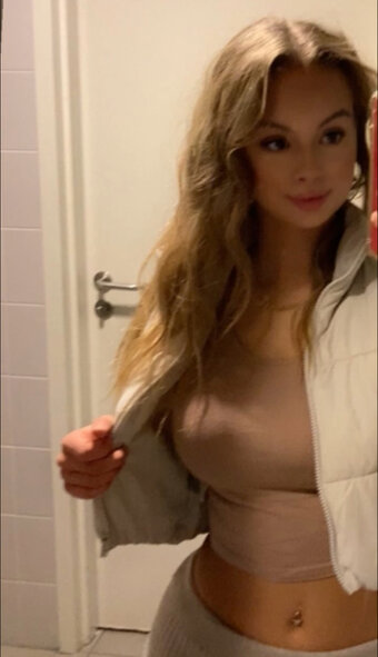 bronitiamonica / Bronitia / https: Nude Leaks OnlyFans Photo 15