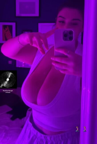 Bronte W / brontewpeake Nude Leaks Photo 3