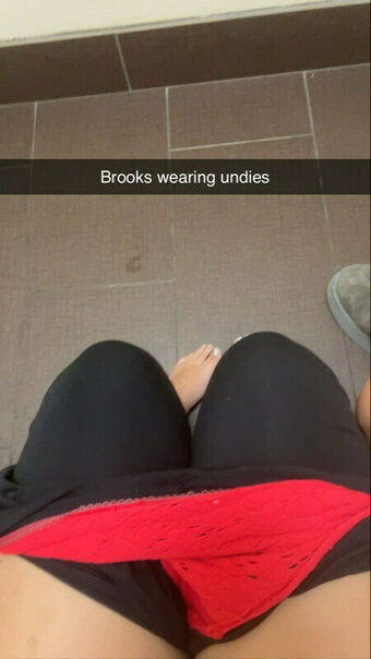 brookhooks013 / Brook / Brookieee83 Nude Leaks Photo 17