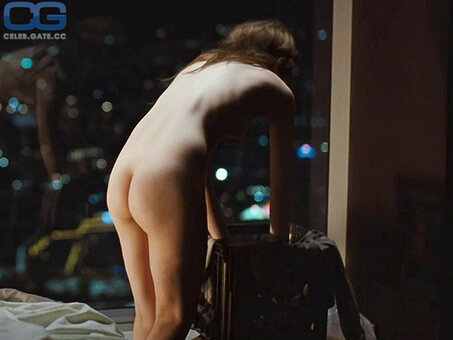 Browning Nude Leaks Photo 8