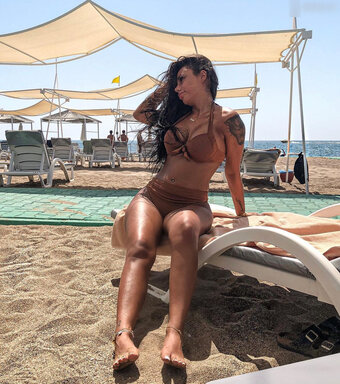 Brunedde Nude Leaks Photo 19