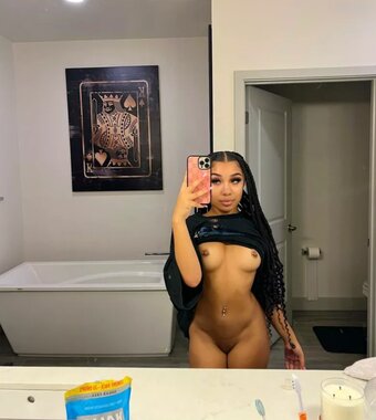 Bubble Booty / naturalchina Nude Leaks OnlyFans Photo 15