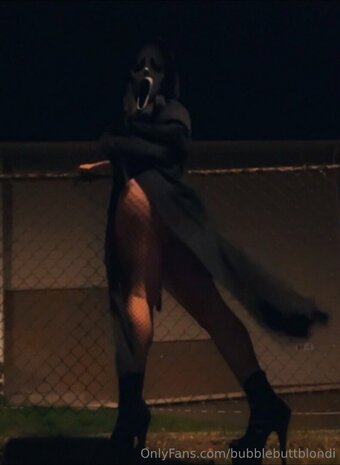 bubblebuttblondi Nude Leaks Photo 10