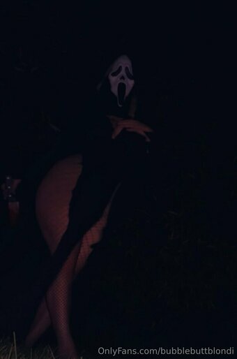 bubblebuttblondi Nude Leaks Photo 11