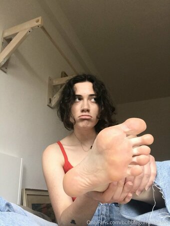 bubblegumbabefeet Nude Leaks Photo 12