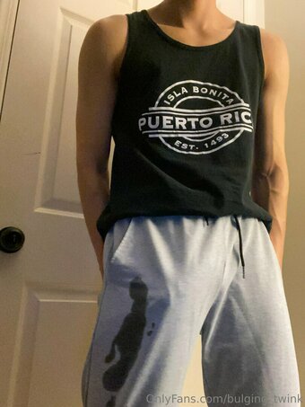 bulging_twunk Nude Leaks Photo 18