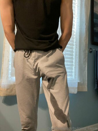 bulging_twunk Nude Leaks Photo 22