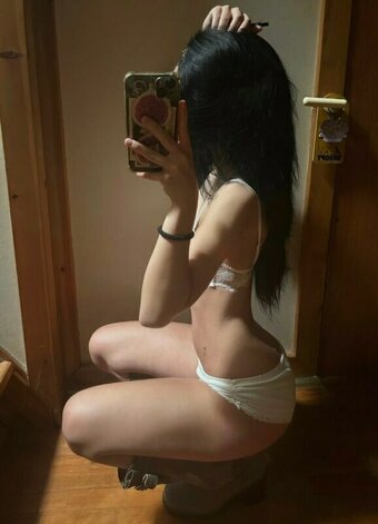 bunbella / backtoisa / bowtoisa / favicon.ico / https: / principesque1 Nude Leaks OnlyFans Photo 4