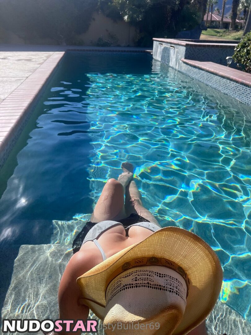 bustybuilder69  bustybuilt Nude Leaks OnlyFans Photo 2 - NudoStar