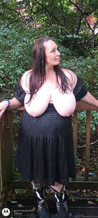 BustyDriver / https: / ravensymone Nude Leaks OnlyFans Photo 23