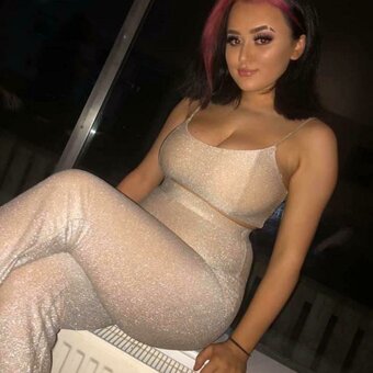 BustyMia E / bustyema_official / curvywomanlover Nude Leaks OnlyFans Photo 29