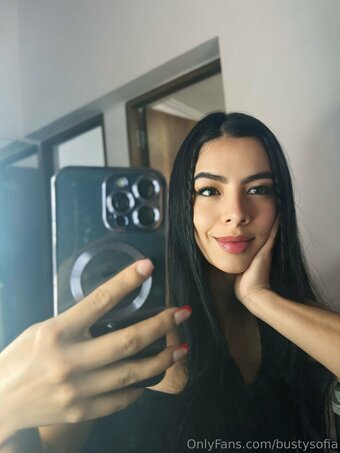 bustysofia Nude Leaks Photo 20