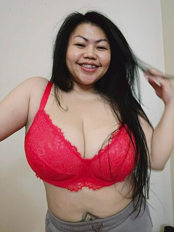 bustythaigirl / bustythaigirlx Nude Leaks OnlyFans Photo 8