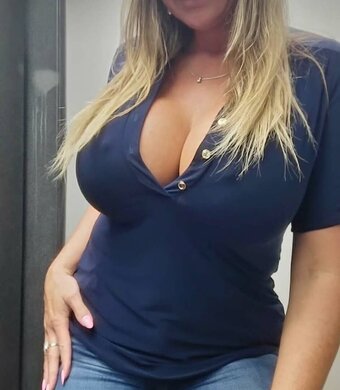 bustytheamazon Nude Leaks OnlyFans Photo 9