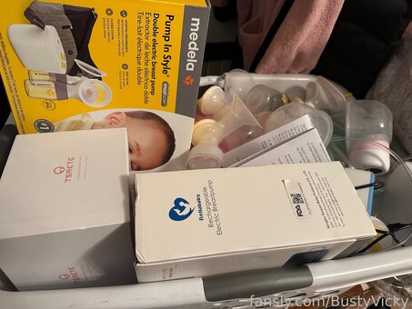 BustyVicky Nude Leaks Photo 18