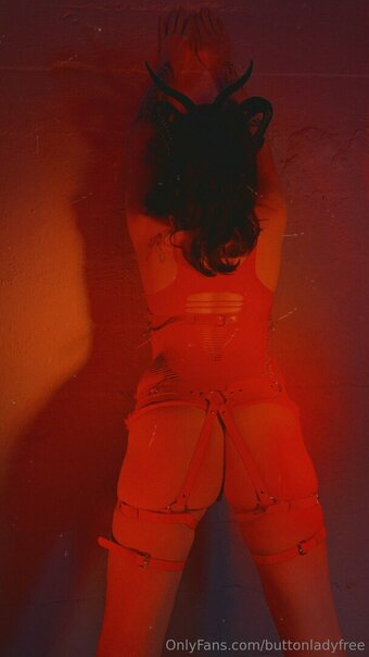 buttonladyfree Nude Leaks Photo 21