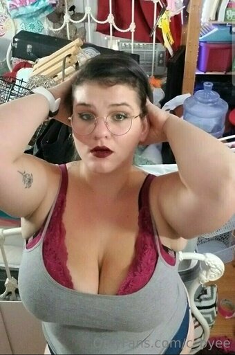 c_byee Nude Leaks Photo 2