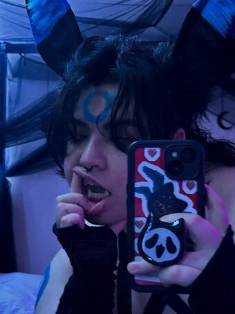 C___crow / Cole / crow Nude Leaks Photo 3