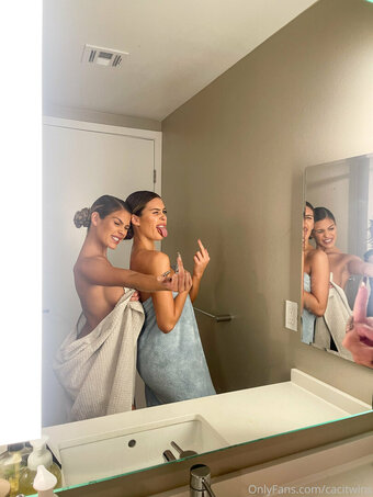 cacitwins Nude Leaks Photo 1