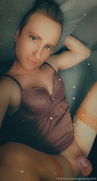 cagedsissy2020 Nude Leaks Photo 20