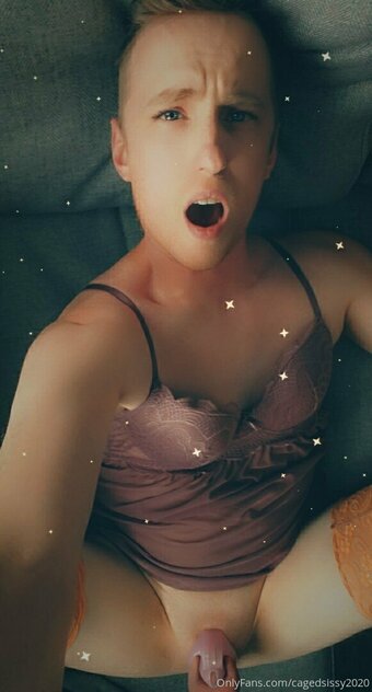 cagedsissy2020 Nude Leaks Photo 21