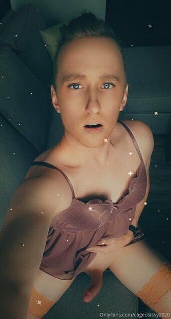 cagedsissy2020 Nude Leaks Photo 23