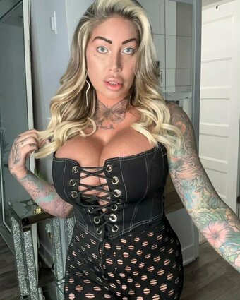 CallmeRoxy / Call_me_roxy88 / call_me_roxy / https: Nude Leaks OnlyFans Photo 10