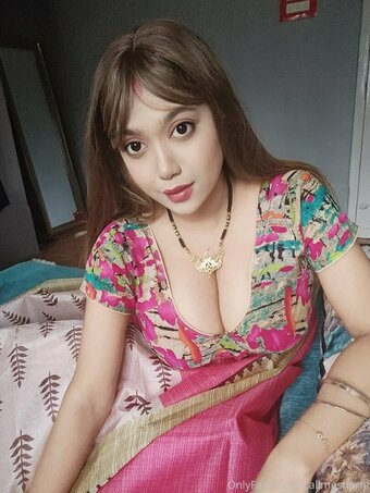 callmesherni / callmesherniakalovelyghosh Nude Leaks OnlyFans Photo 11