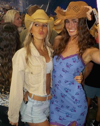 Calysta Erickson / calystabellee Nude Leaks Photo 18