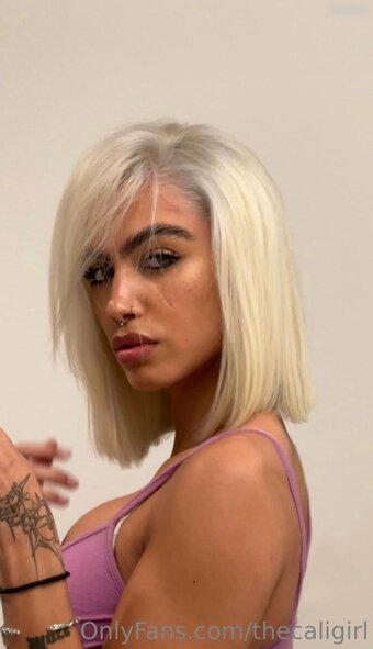 Cameron Smith / cameronnicolesmith / thecaligirl Nude Leaks OnlyFans Photo 3