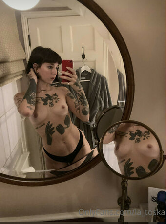 camillecomete Nude Leaks Photo 2