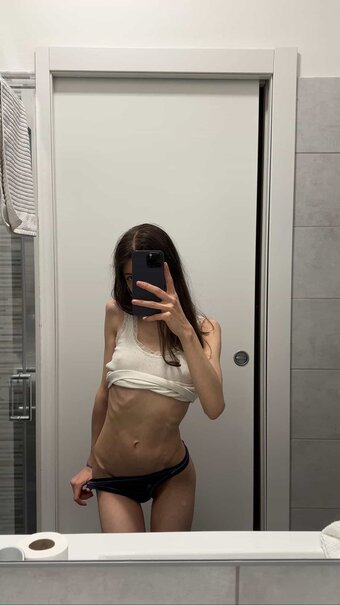 camineko / ferraracamillalinks Nude Leaks OnlyFans Photo 28