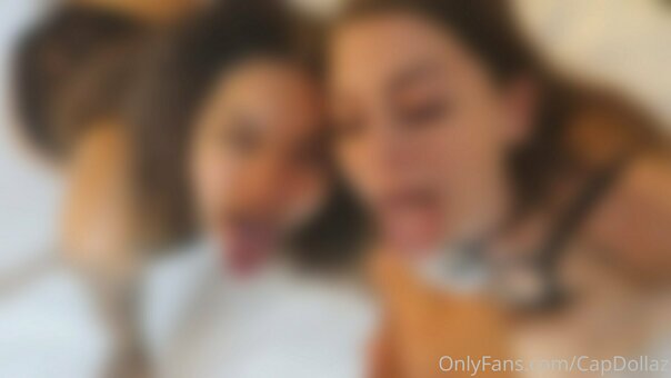 capdollaz Nude Leaks Photo 19