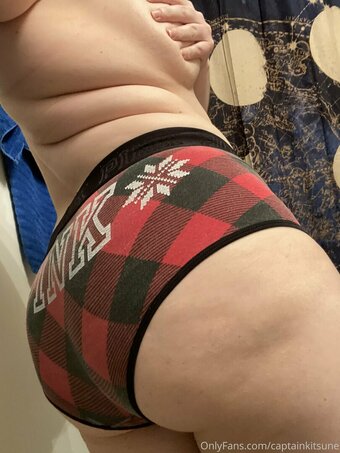 captainkitsune Nude Leaks Photo 15