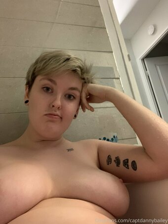 captdannybailey Nude Leaks Photo 20