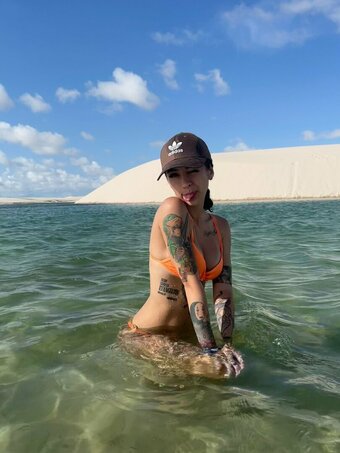 Caputile / Letícia Caputi Nude Leaks Photo 1