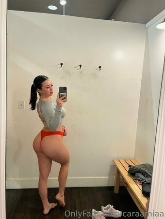 caraamiaa / caraa.miaa Nude Leaks OnlyFans Photo 3
