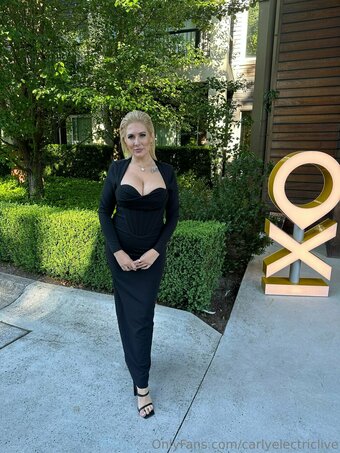 carlyelectriclive