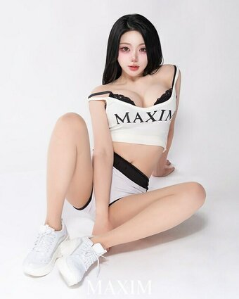 Carmineee__ 김연지 / carmineee__ / favicon.ico / https: Nude Leaks Photo 28
