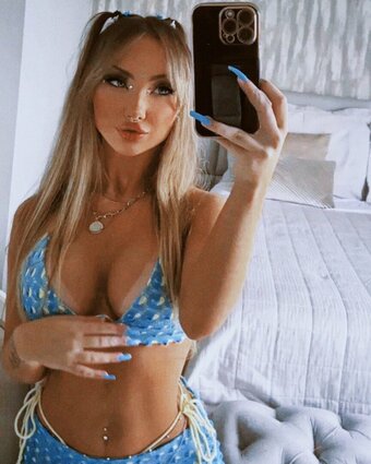 Carolinabf / Carol Fernandes Nude Leaks Photo 10