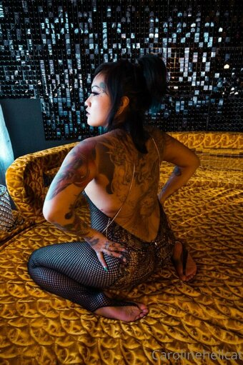 Carolinehellcat / https: Nude Leaks Photo 10