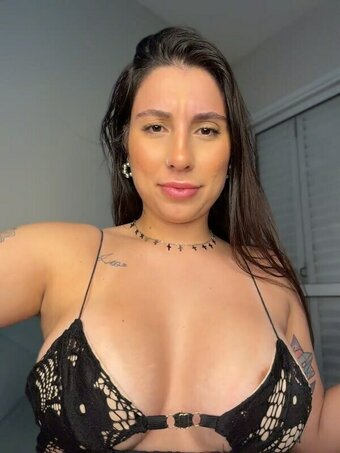 Carolini09 / Caroliney9 / https: Nude Leaks Photo 3