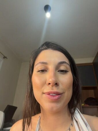 Carolini09 / Caroliney9 / https: Nude Leaks Photo 19