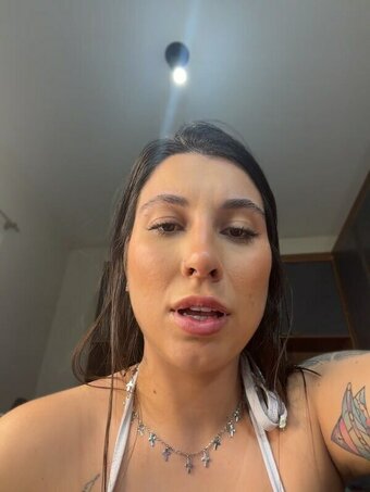 Carolini09 / Caroliney9 / https: Nude Leaks Photo 22